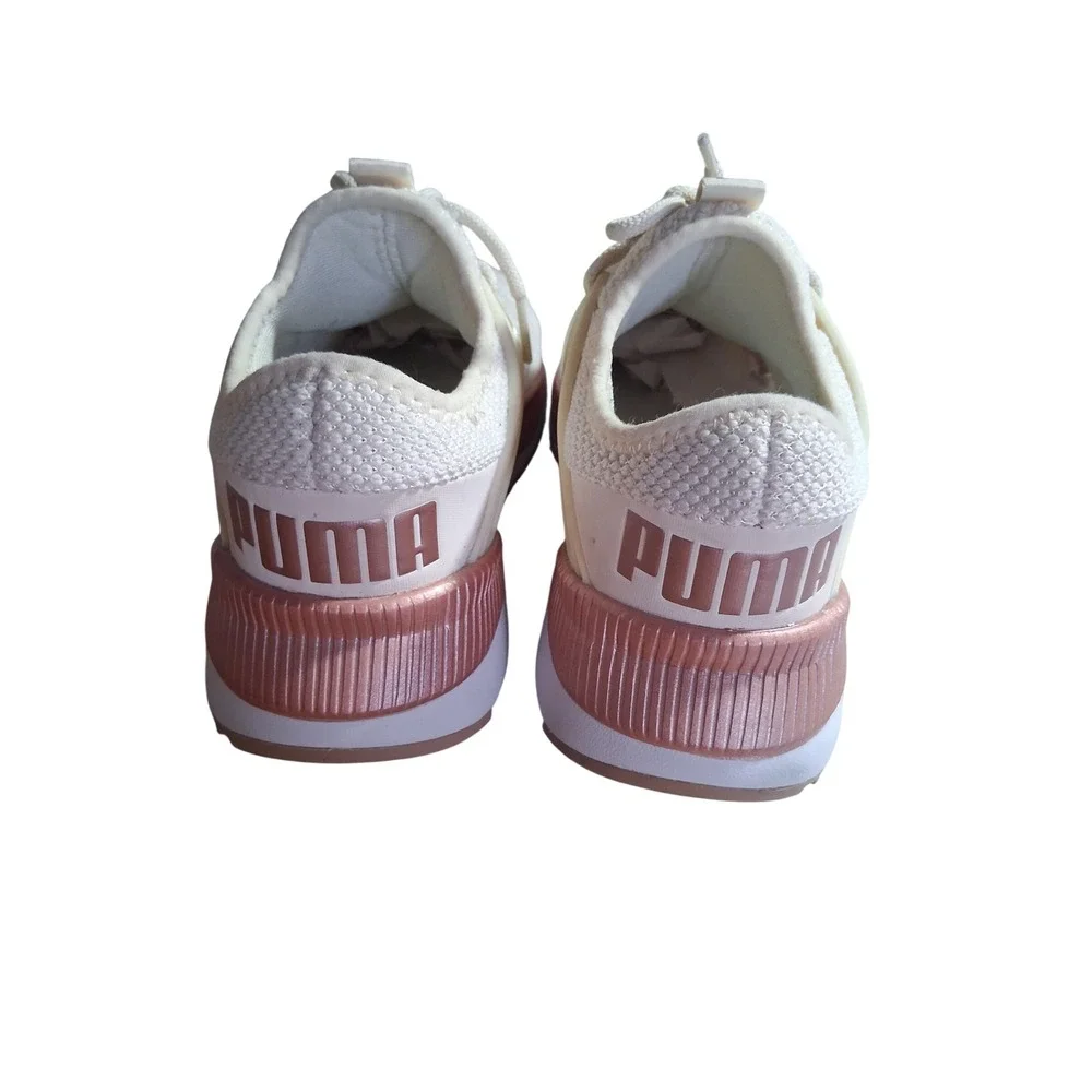 PUMA Women's size 8 Pacer Future Lux Athletic‎ Loungewear Comfort Prep Sneakers